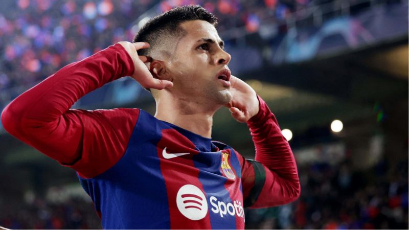 Cancelo muốn đi tiếp cùng Barca