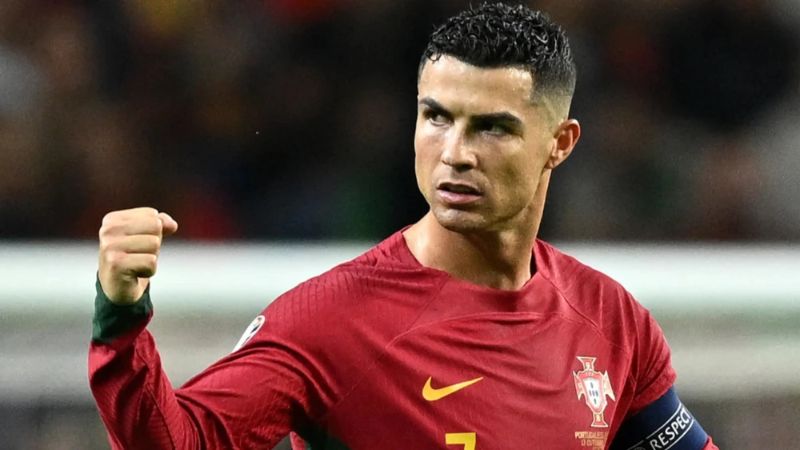 Ronaldo gây thất vọng khi nhận thẻ đỏ trong trận gặp Al Hilah